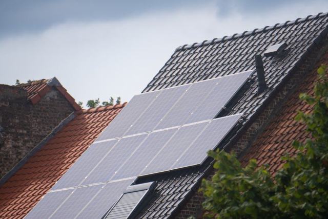 Financement panneaux solaires : aides et retour sur investissement Financement panneaux solaires : aides et retour sur investissement